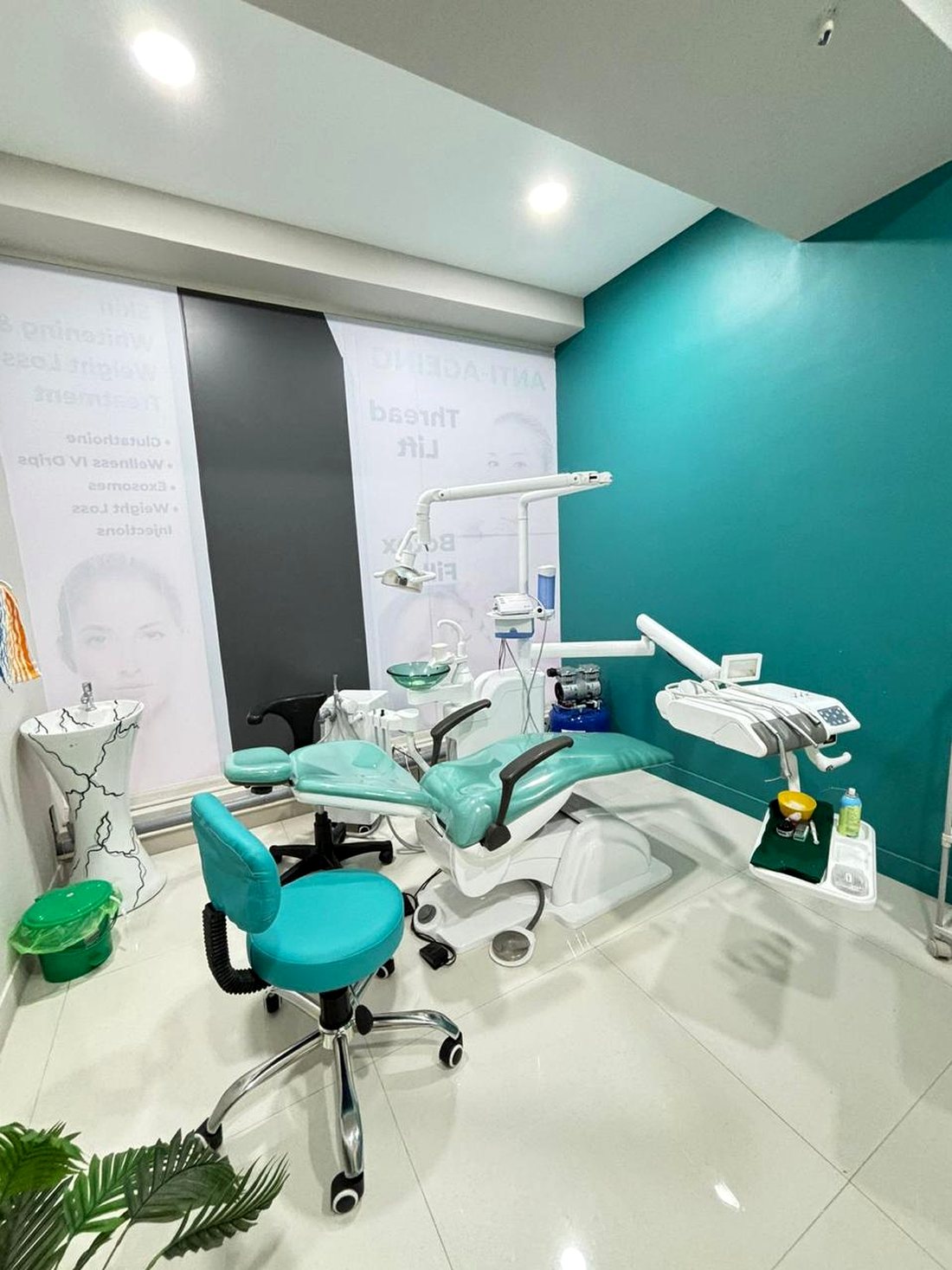 Dental treatment room at Aventurine Aesthetics, Bangalore